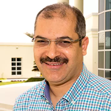 الدكتور خليل عمار